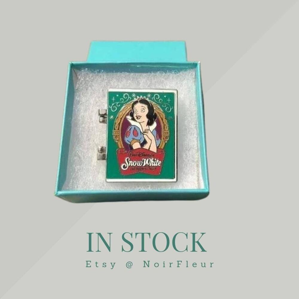 Snow White Disney Pin trading Passport Ltd